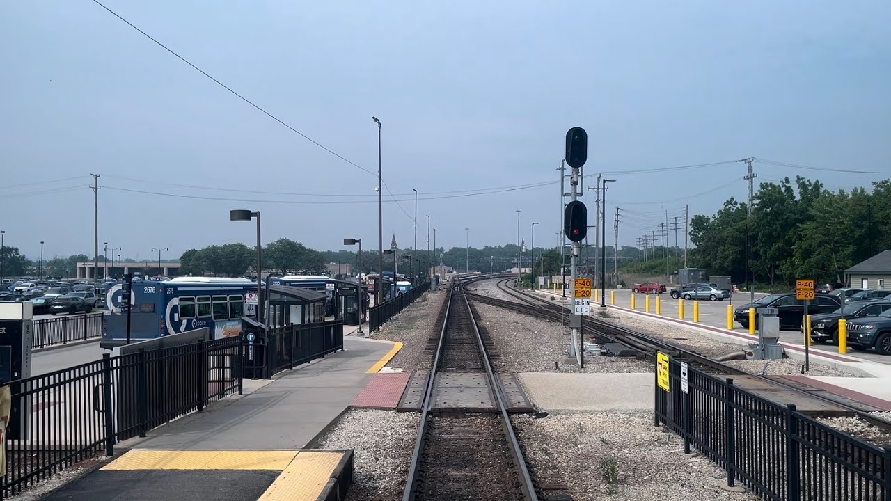 Metra BNSF Cab Car Ride on Train #1272 From Aurora to Chicago!