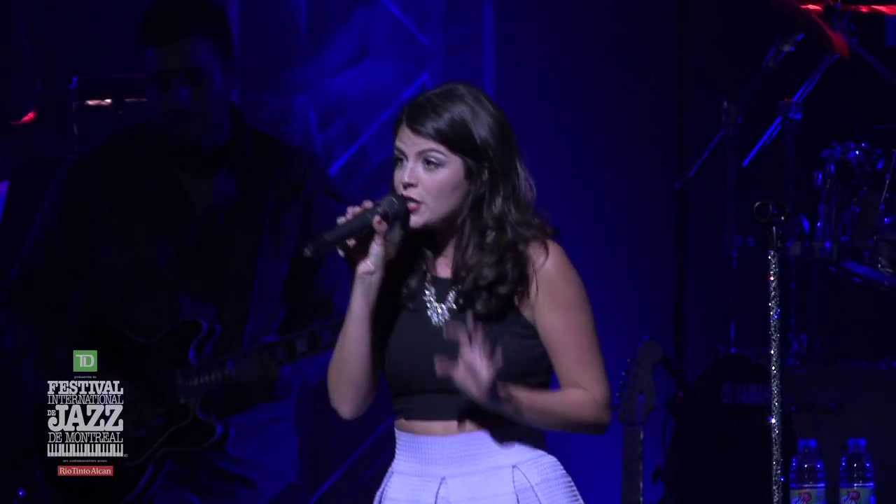 nikki yanofsky tour