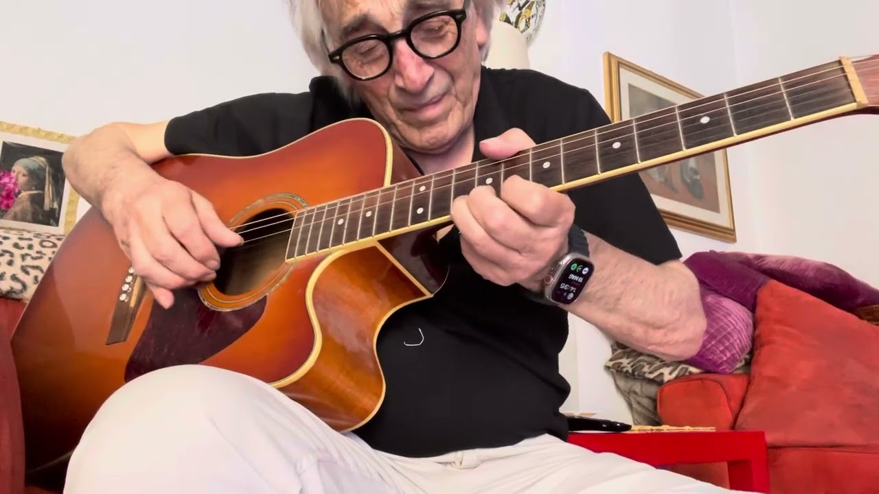 I haven't played for a long time, this base stimulated a blues in me