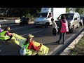 Roma, blocchi stradali di Ultima Generazione . Disperata una donna:"Ho il cancro fatemi passare!"