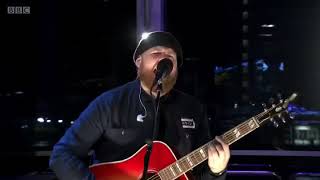 ‘Leave a light on’ live at the BBC Quay sessions with Tom Walker