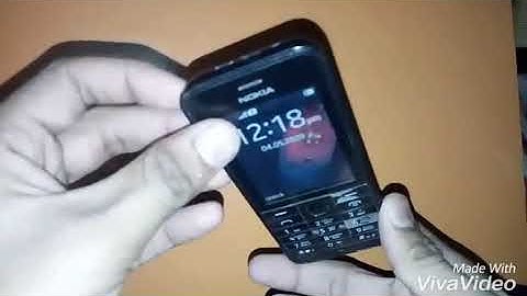HOW TO INSERT/REMOVE YOUR MEMORY CARD FROM NOKIA 220 PHONE. FEATURE PHONE GUIDE