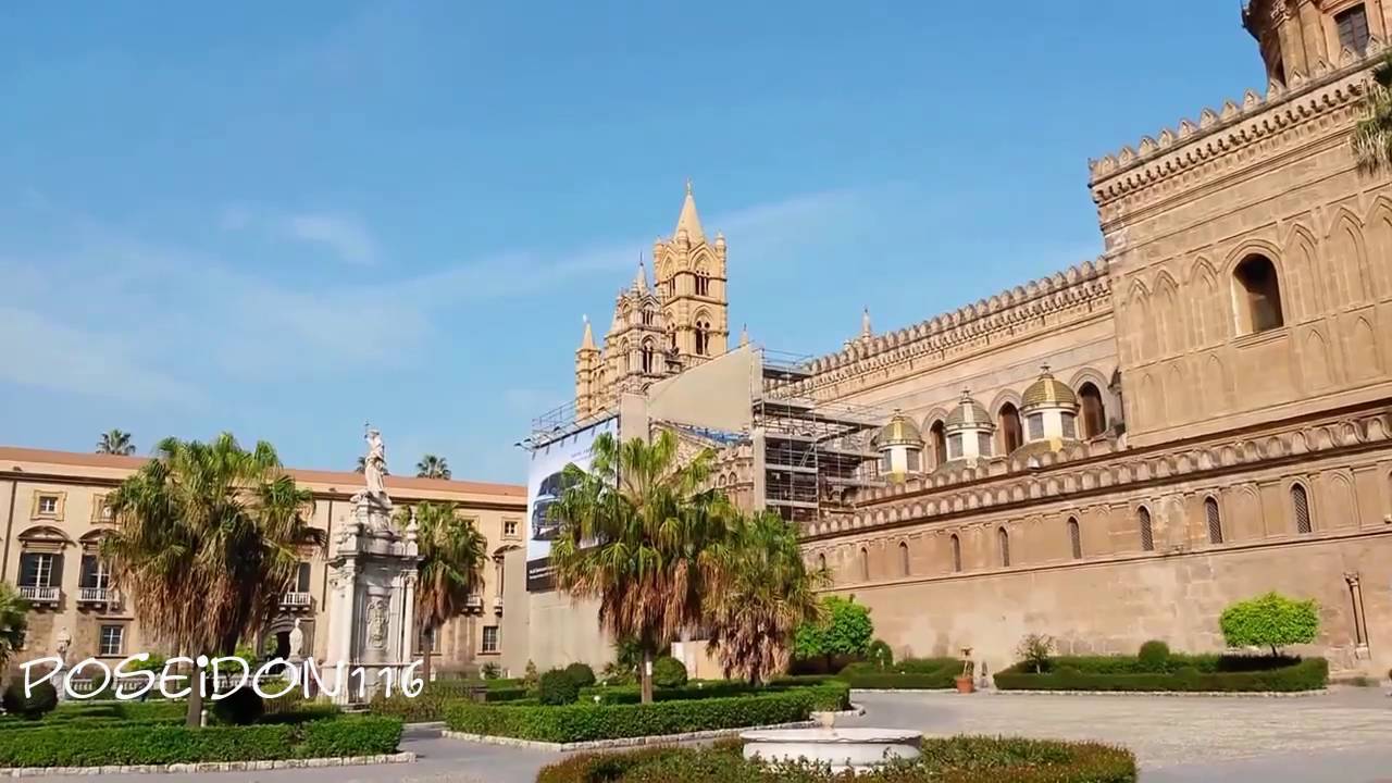 Cattedrale di Palermo - Distesa domenicale con campane a dondolo - Campane a battaglio cadente