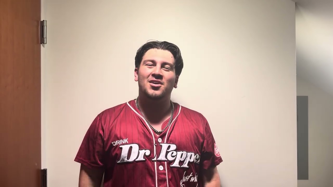 Matthew Ochoa sings 'Goodbye Old Girl' preview