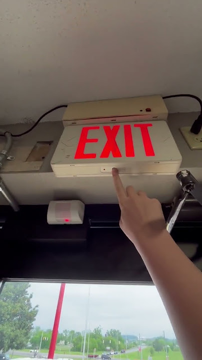 Testing a Yuyao Lixin exit sign