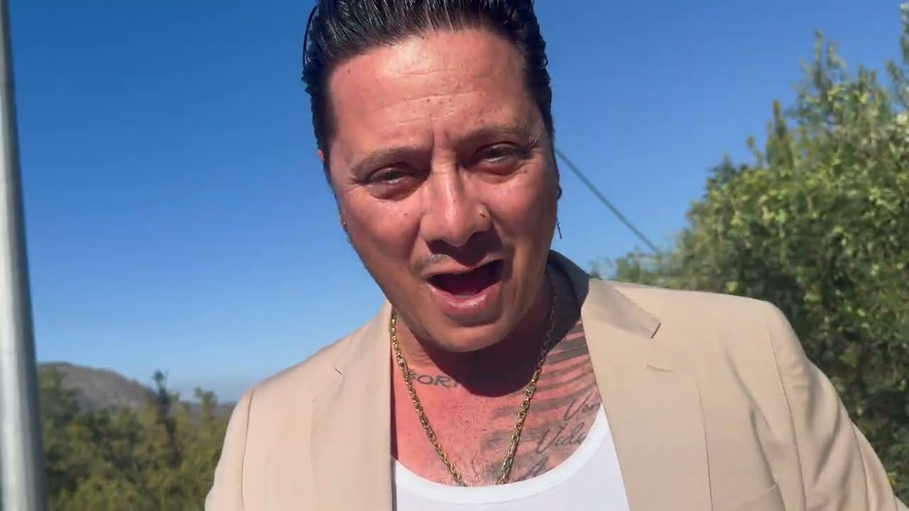 Watch Piero Esteriore - Sole on YouTube Watch Piero Esteriore - Sole on YouTube