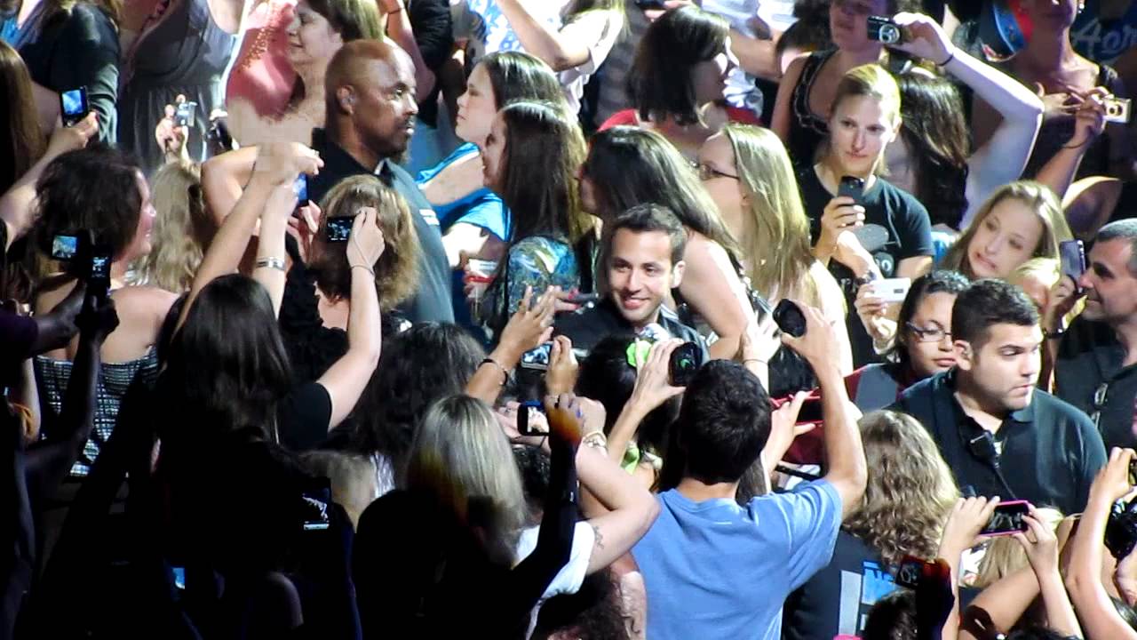 2011-06-18 - Backstreet Boys - NKOTBSB Tour - Shape Of My Heart
