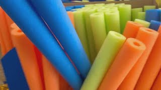 Pega Un Churro De Piscina A La Madera Y Transforma Tu Porche Con Esta Idea Increíble