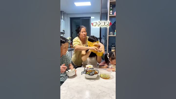 يجب ألا يظهر الهاتف أبدًا أثناء تناول الطعام. 📵🍽️