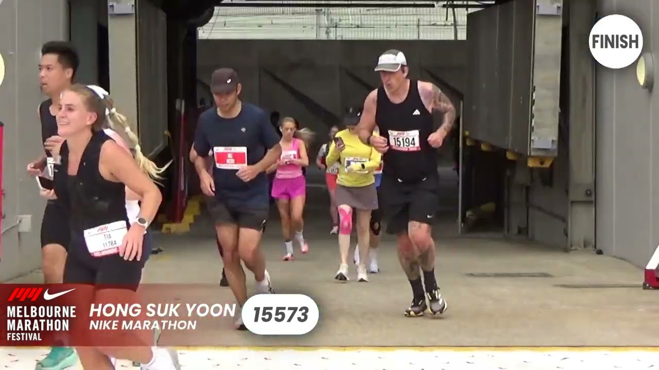 Melbourne Marathon 2025 | My Race Day Experience (Official Race Footage)