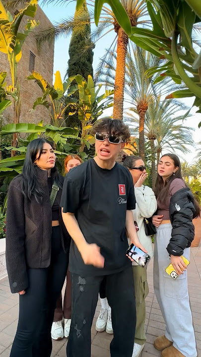 Keemokazi sings his favorite Arabic song to his sisters 😂