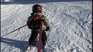 Dec 11th 2010 Children skiing.avi