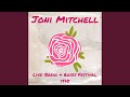 Miniature de la vidéo de la chanson Radio Credits (Live)