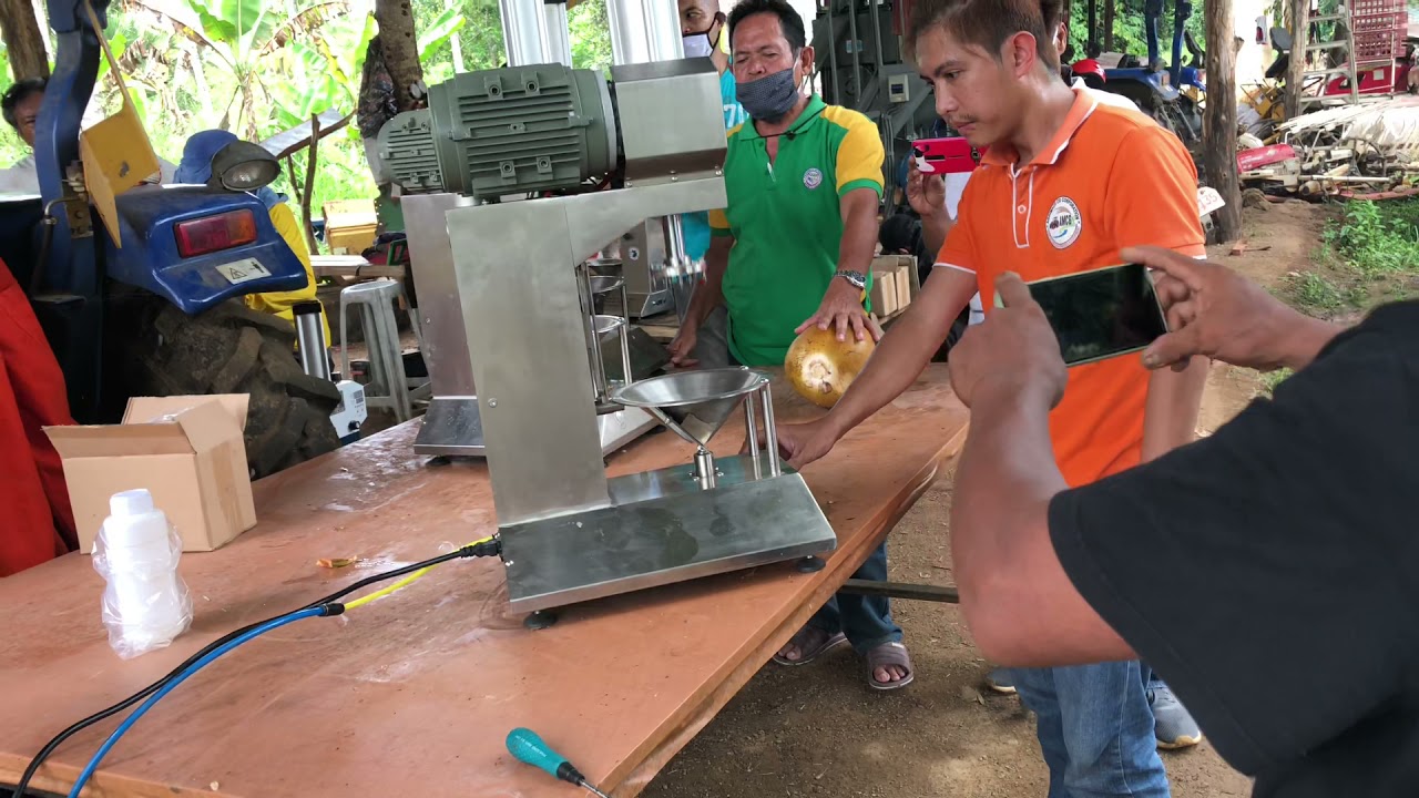 Coconut Peeling Machine