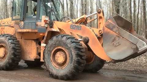 Water main break causes sink hole, nearly swallows truck