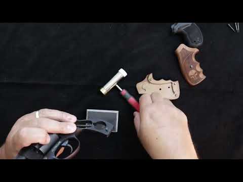 MBT wooden grip for Small-Frame Taurus revolvers, compatible whit all smal frames