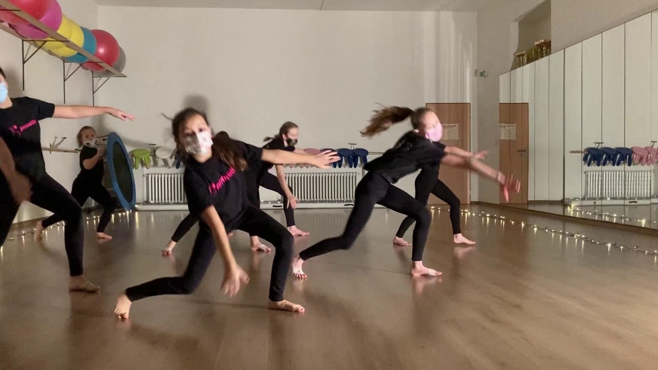 Vánoční taneční koktejly 2020 - IV.