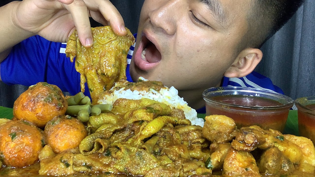 EATING SPICY CHICKEN SKIN & CHICKEN BUTT/ASS CURRY & EGG SPICY CURRY MUKBANG || Mr Freddie