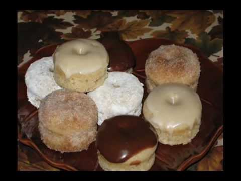 Spiced Sour Cream Muffins - gluten-free from Yummee Yummee.