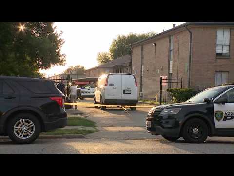 Body found after car reportedly dumps person on southwest Houston street