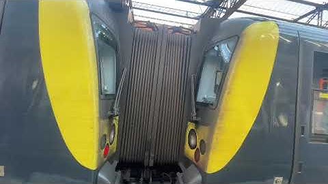 SWR class 444 separating at Bournemouth