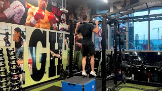 Reverse Pull Ups: Build Upper Body Strength