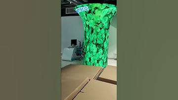 LED tree-shaped screen! Make your holiday season shine with this festive decoration.
