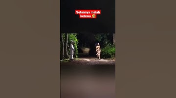 nguair pocong pakek asap rokok #ngakak #lucu #kakek #indonesia #hantu
