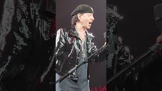 Klaus Meine Looks And Sounds Amazing The Audience, Not So Much, Lol.