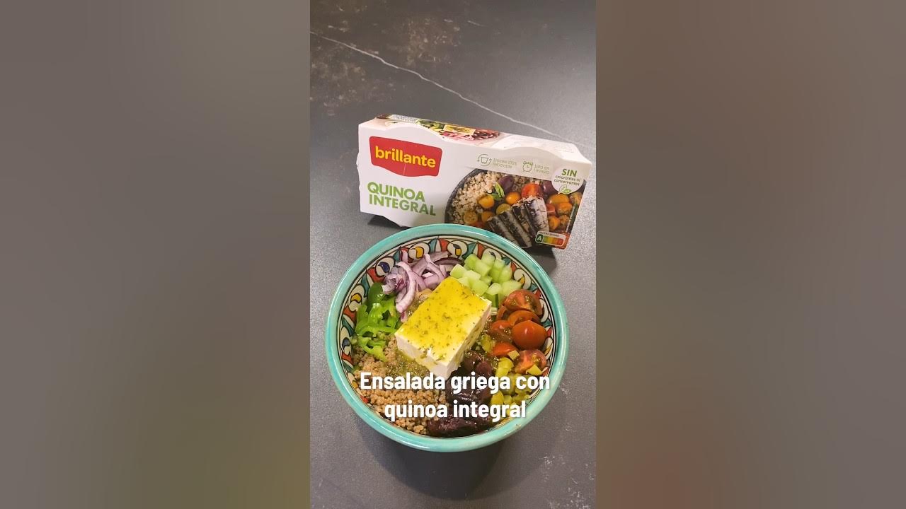 Ensalada griega con quinoa integral 