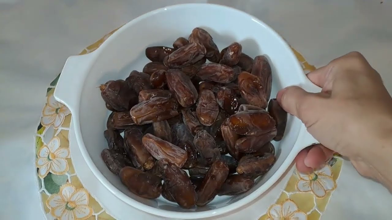 Biscuits de sésame au dattes 