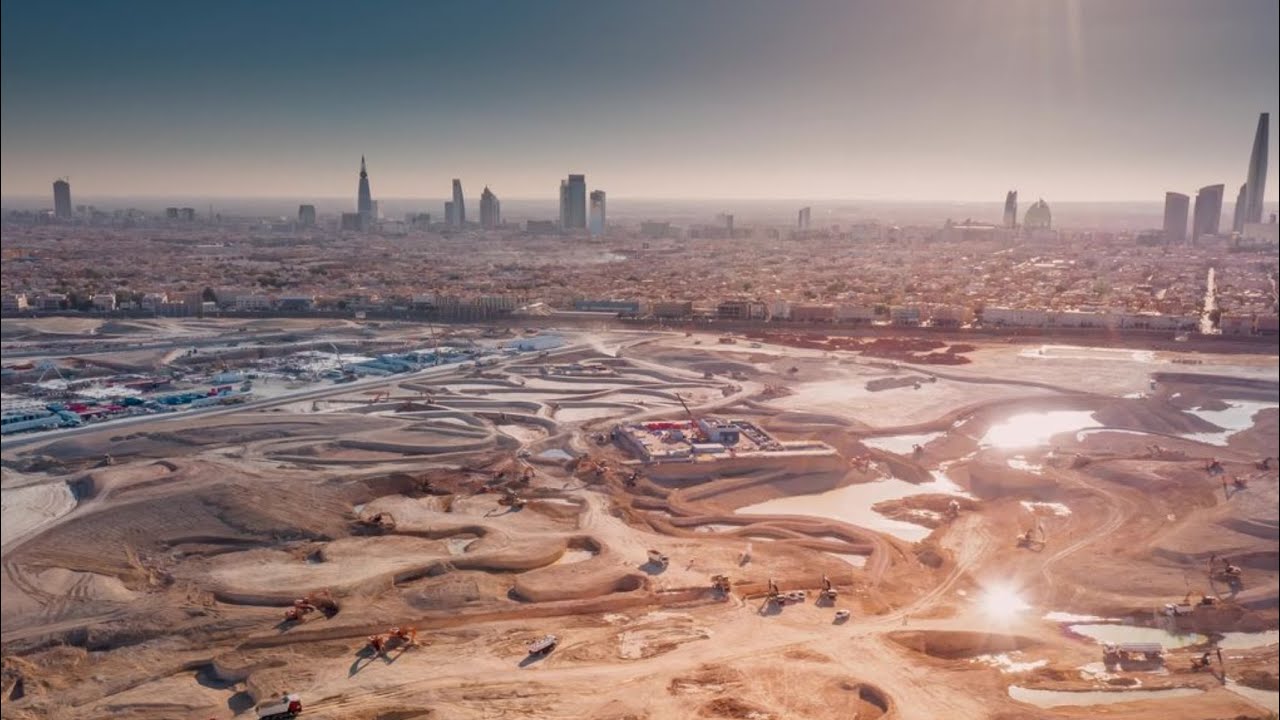 Constantly changing, transforming, and progressing🏗️