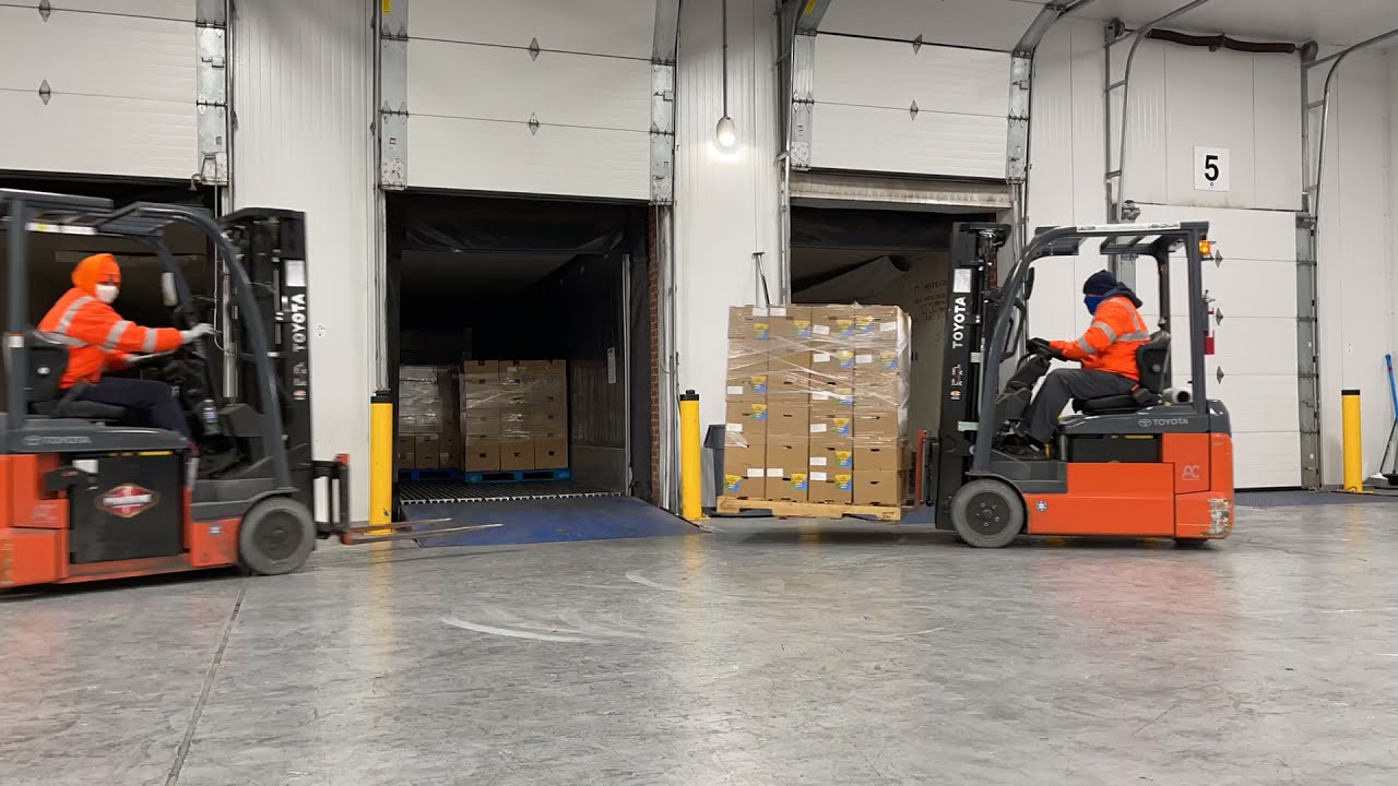 Timelapse: Crowley Fresh Crossdock Operations