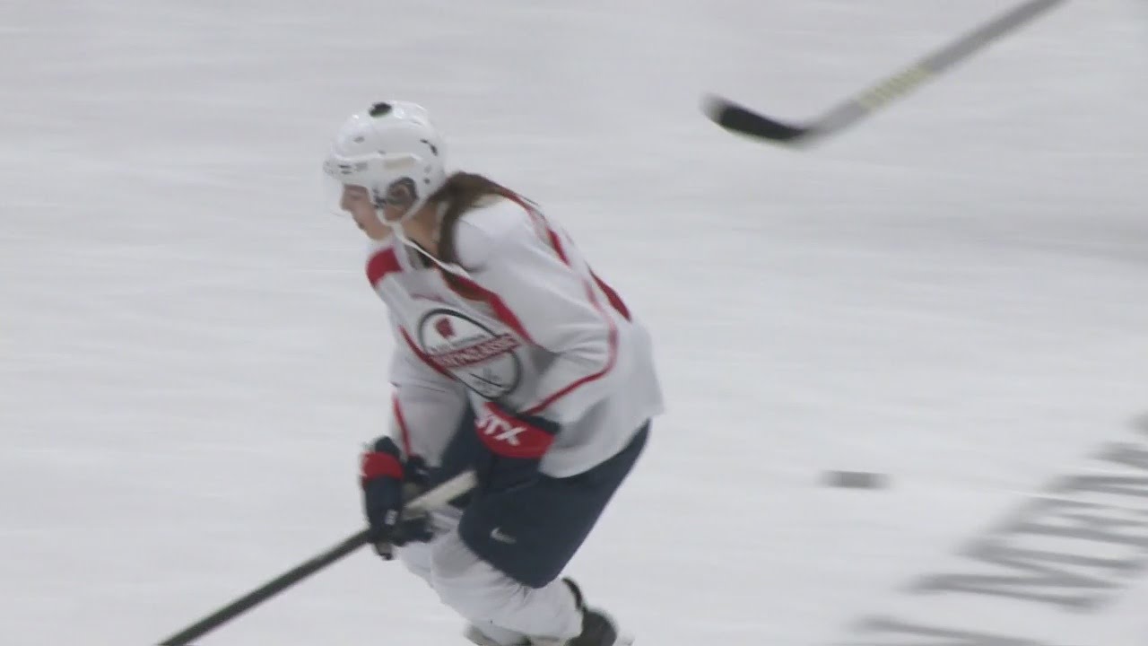 Hilary Knight wants to play in NHL