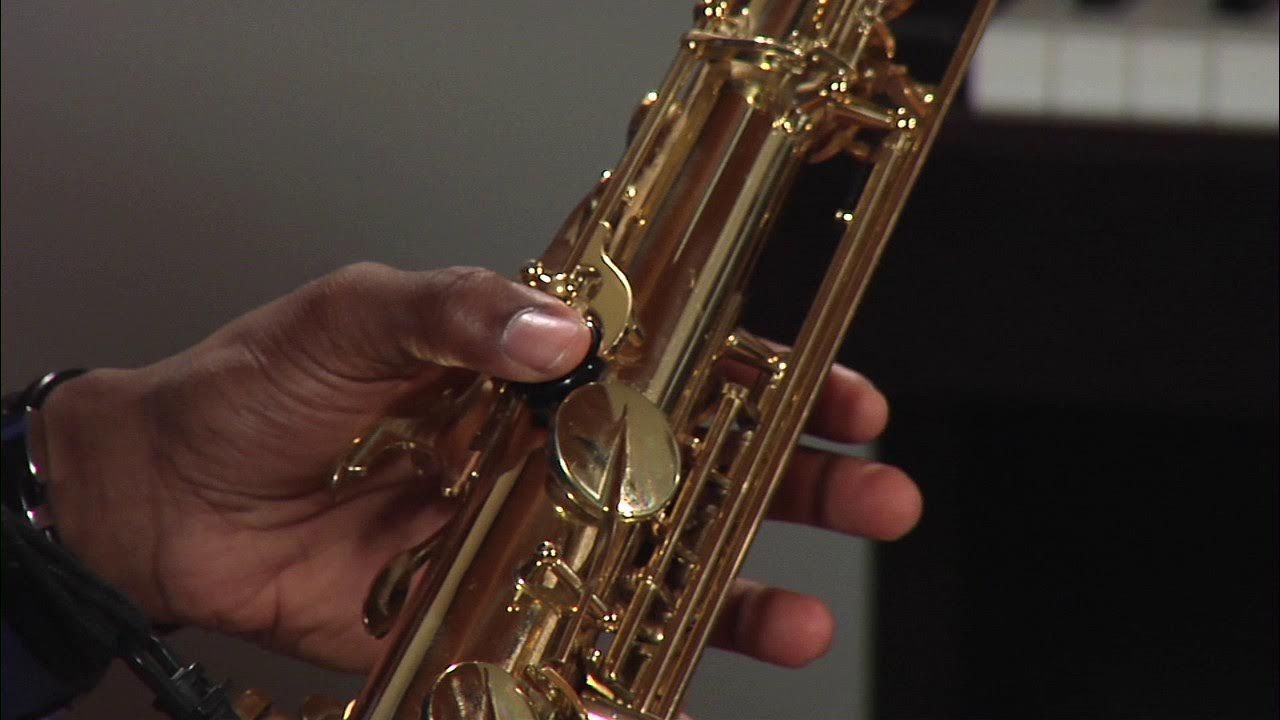 How to Play the Tenor Sax YouTube(01)