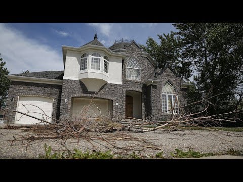Abandoned homes a reminder of 2013 flood as High River rebuilds