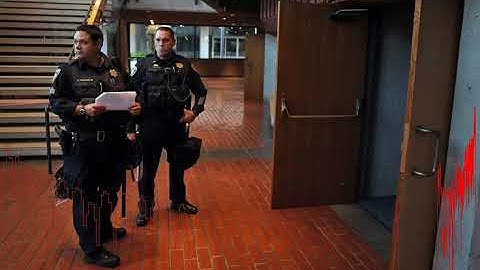 Ben Shapiro takes stage at UC Berkeley under extraordinary security