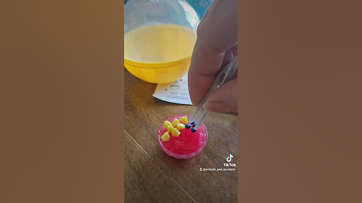 Miniverse make it mini acaì bowl for your enjoyment  #music #miniverse #minatures #blindbag