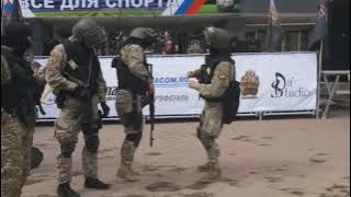 Tentara Rusia menari mengikuti Rasputin