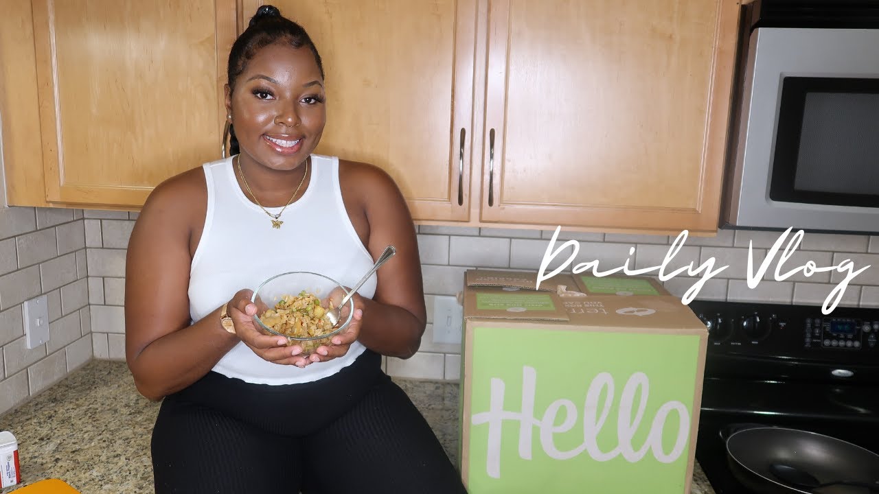 HelloFresh & it’s the waxing for me | Atlanta Daily Vlogs - YouTube