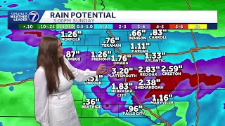 Showers overnight in the Omaha metro