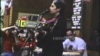 Joan Baez Play Me Backwards 1991 Leopolds randtfilms youtube fin.wmv