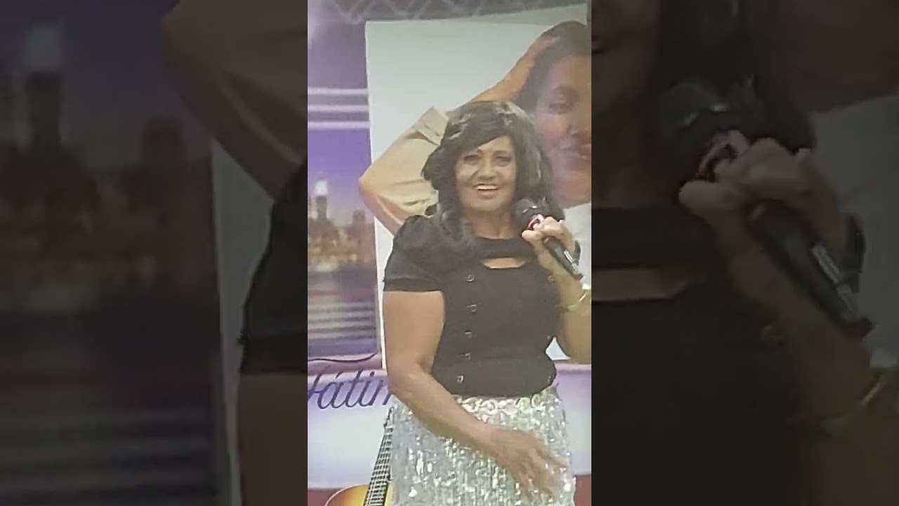 É só  festa contato cam a com a Cantora zirzete 011 99212-6144 