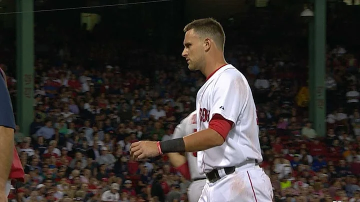 LAA@BOS: Middlebrooks exits in the 4th with an inj...