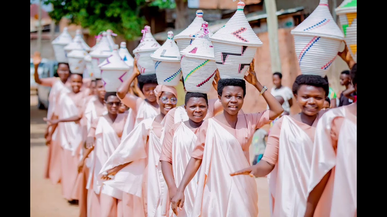 YESU AVUMA UMUSUKONI CHORALE MARANATHA EGLISE PENTECOTE 