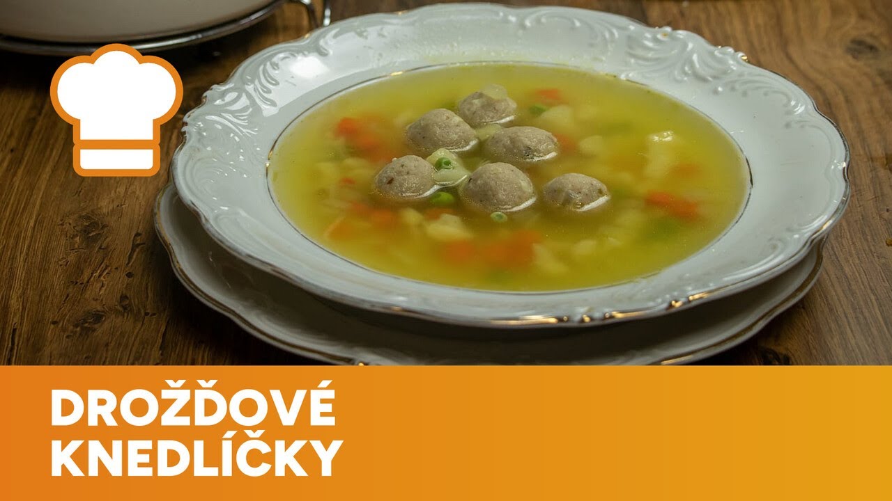 Drožďové knedlíčky: Tradiční český vývar vždy skvěle doplní dokonalé kuličky z droždí.