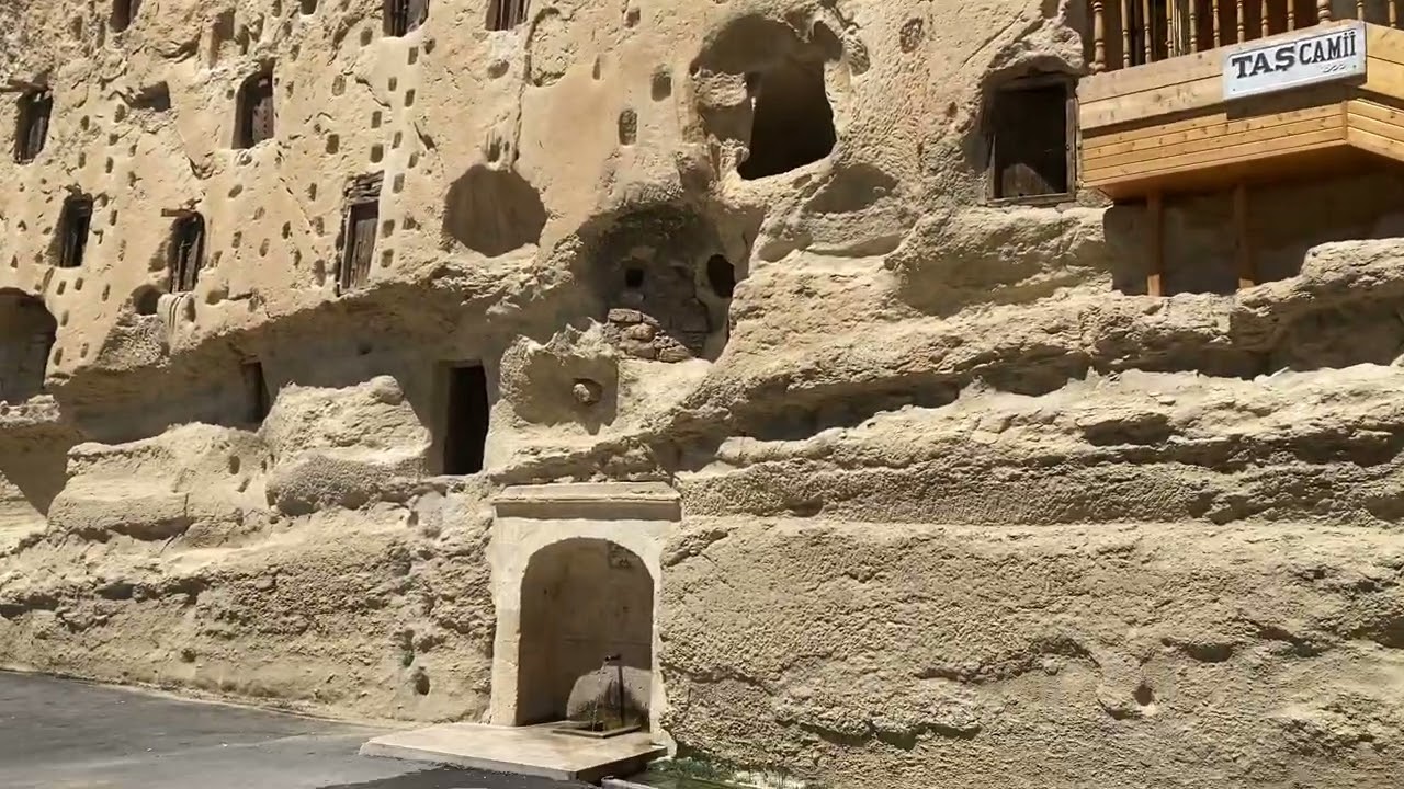 Taşkale tahıl ambarları