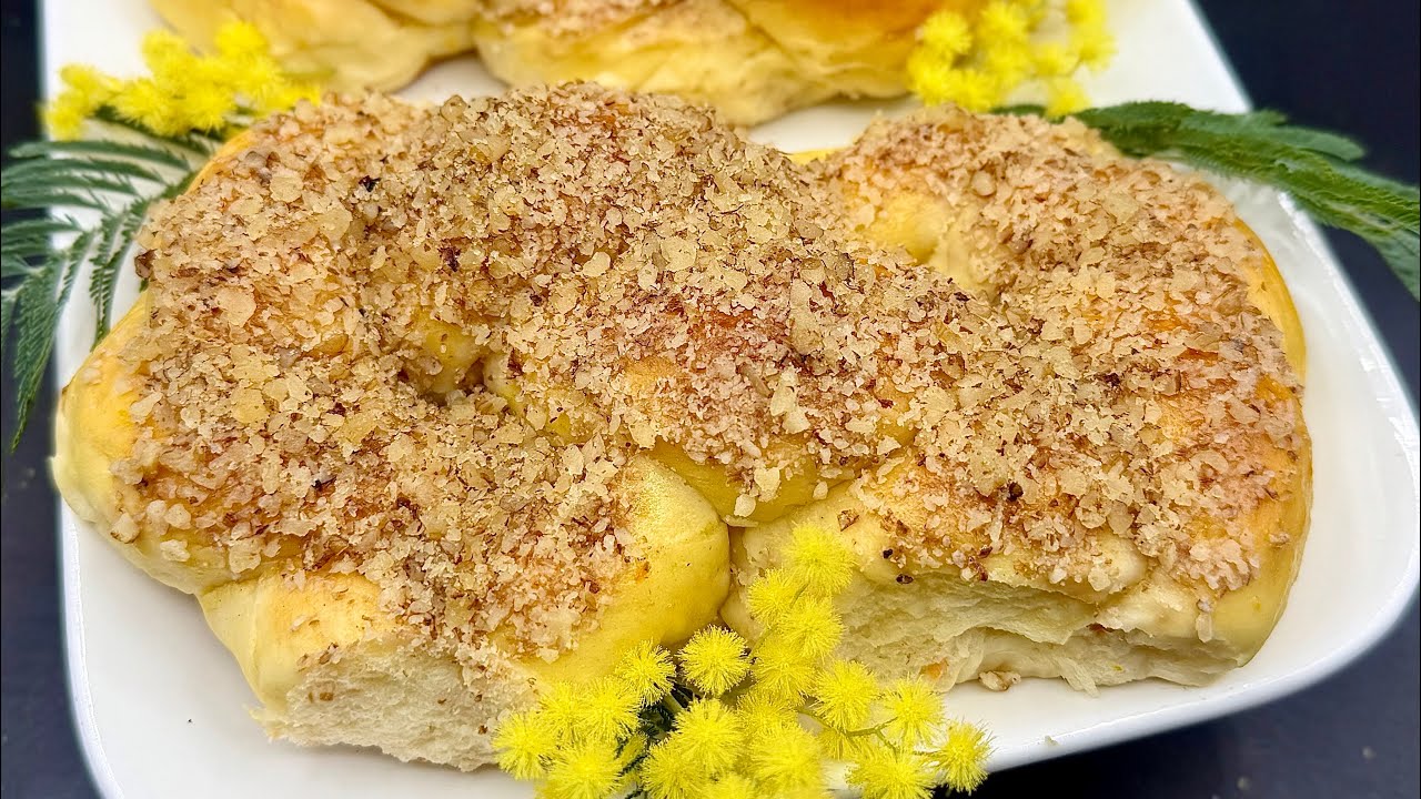 Cei mai PUFOȘI Mucenici însiropați cu miere și nuci 