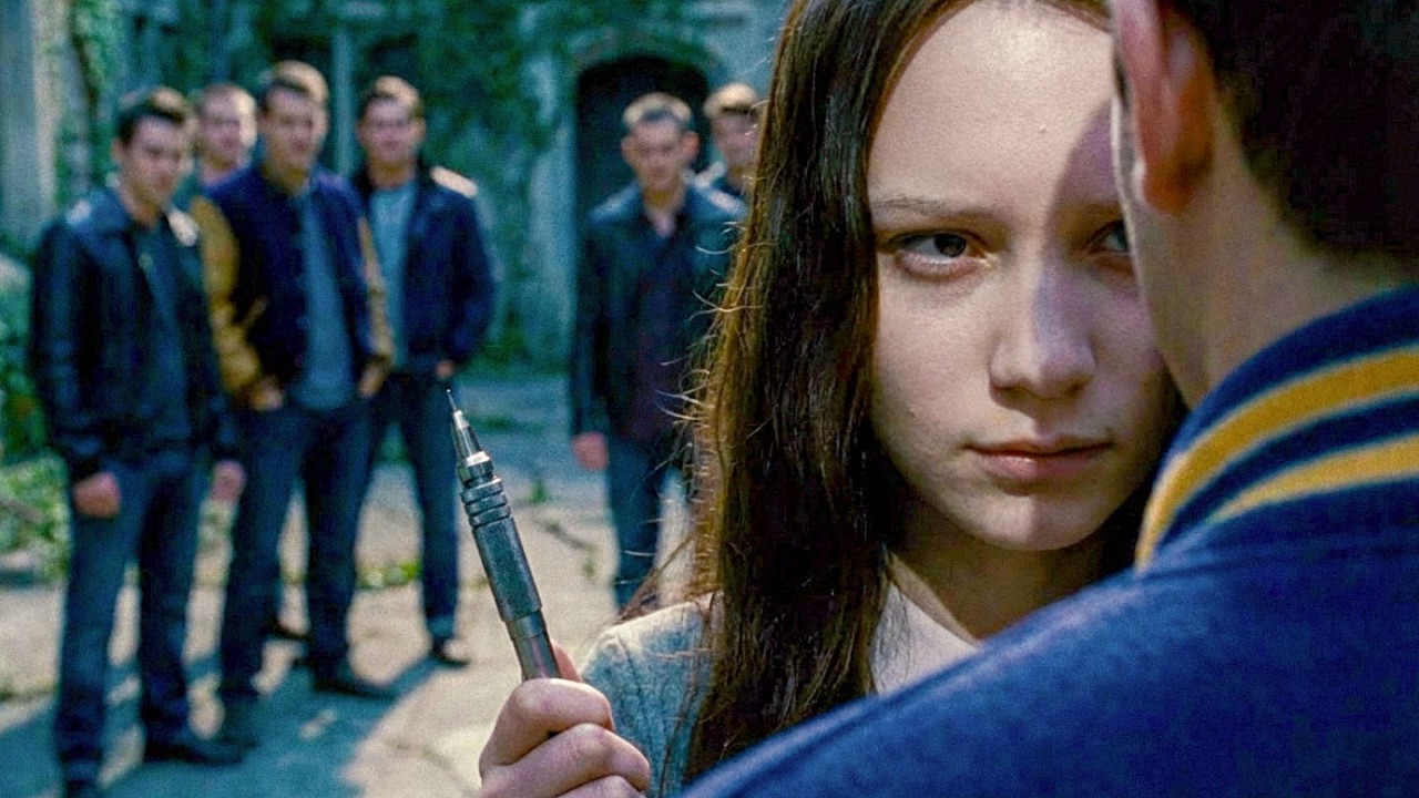 Bullies Humiliated This Quiet Girl, Not Knowing She’s a Professional Killing Machine