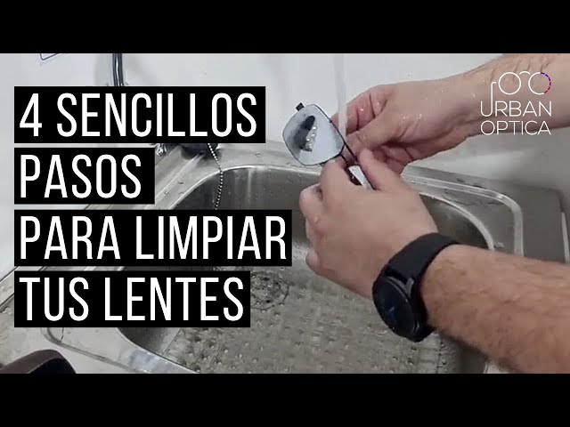 Cómo limpiar unas gafas progresivas paso a paso - Óptica Hispania